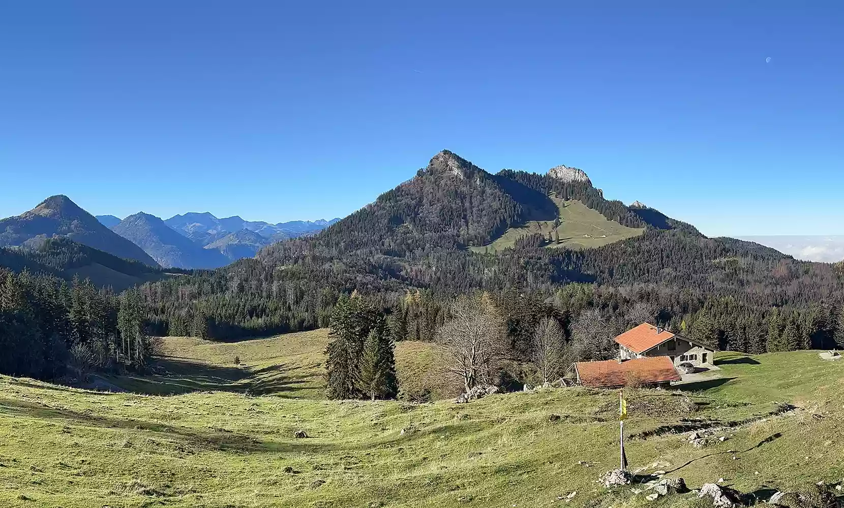 Feichteck (1514 m) vom Waldparkplatz Bruchfeld